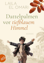 Dattelpalmen vor tiefblauem Himmel