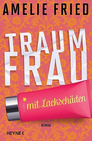 Traumfrau mit Lackschäden